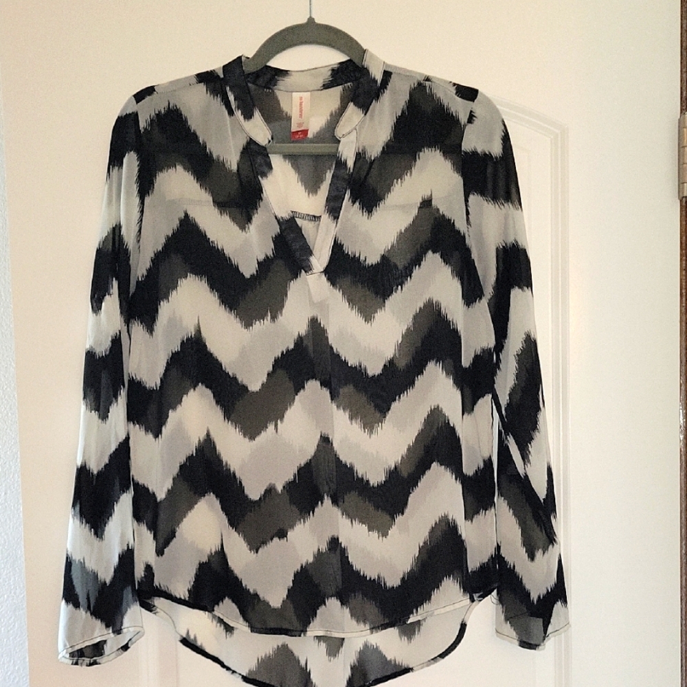 Chevron Patterned Black and White Women's Top